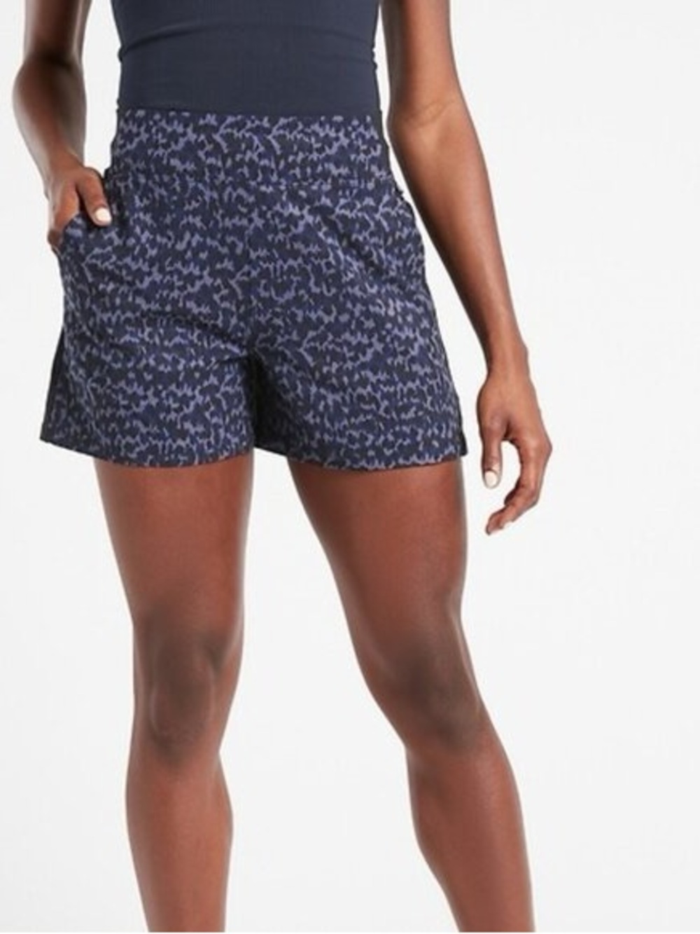 Athleta Women's Brooklyn Printed Shorts Allure Navy and Black Animal Print 6